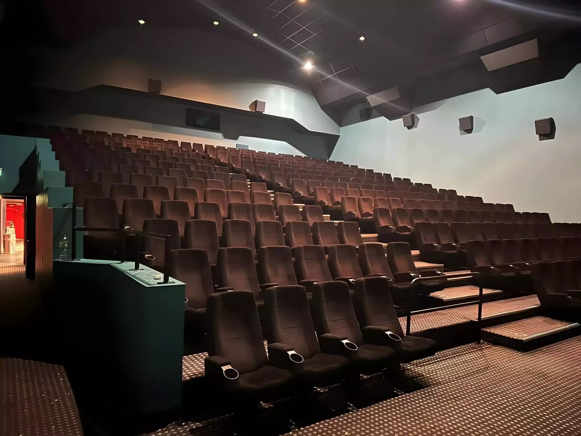 Reinforced cinema seats for maximum durability in large venues Image